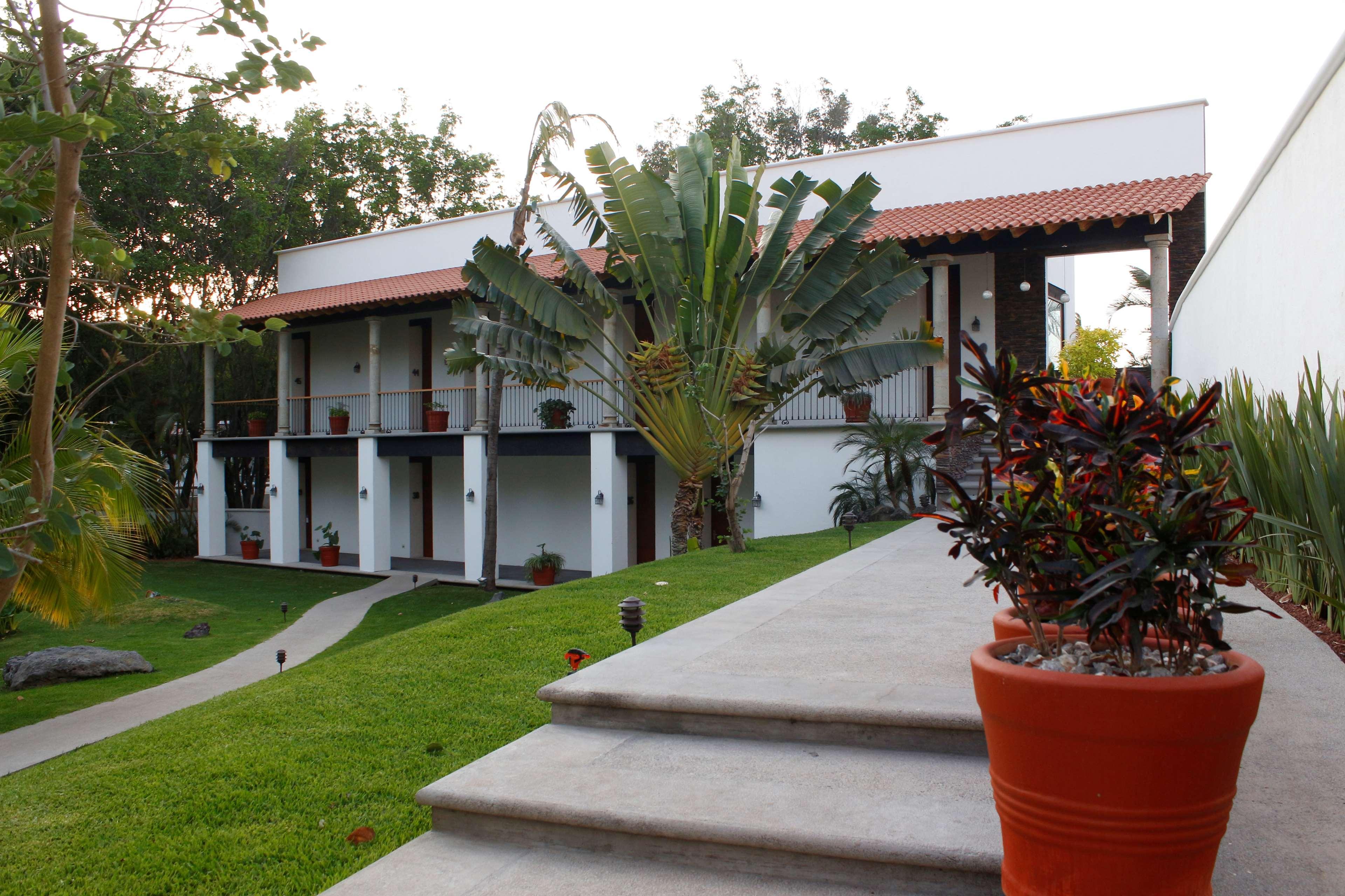Radisson Hotel Cuernavaca Exterior photo